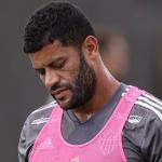 Hulk lamenta ausência em estreia do Atlético: 'Infelizmente não me recuperei'