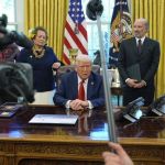 Justiça dos EUA ameaça governo Trump de processo por 'desacato ao tribunal'