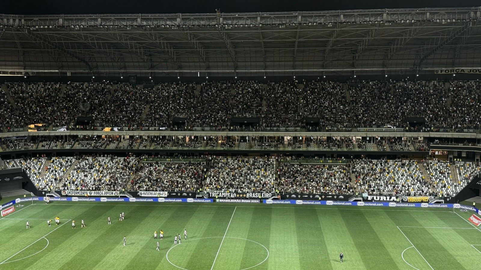 Arena MRV tem apagão durante Atlético x Criciúma pelo Brasileirão