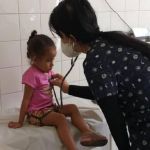 O que é a amigdalite, doença que pode ter causado a morte de três crianças no interior de Minas? Pediatra explica