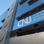CNJ amplia penduricalhos pagos a juízes ao regulamentar decisão do STF, diz ONG