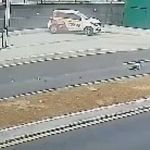 Vídeo: bebê sobrevive após ser arremessado de carro com sete crianças em acidente no ES