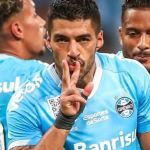 Suárez marca, perde pênalti, e Grêmio avança na Copa do Brasil