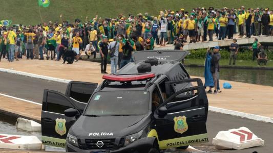 Apoiadores de Jair Bolsonaro invadiram prédios na Praça dos Três Poderes, em 8 de janeiro