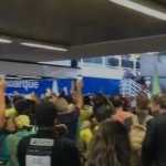 Segurança reforçada, trânsito caótico e apoiadores no aeroporto: veja como foi desembarque de Bolsonaro