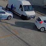 Vídeo: homem pede para fazer test-drive e foge com carro de loja em Contagem