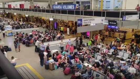 Após a lei de 2019, todos os jovens com menos de 16 anos que desejam viajar sozinhos precisam de autorização por escrito