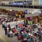 Vai viajar com criança ou adolescente? Veja as regras 