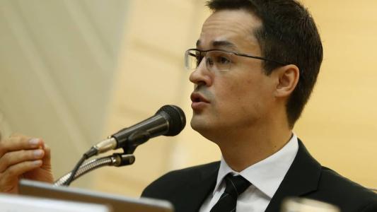 Após cassação pelo TSE, Deltan Dallagnol fez reunião de crise em seu gabinete que se estendeu pela madrugada