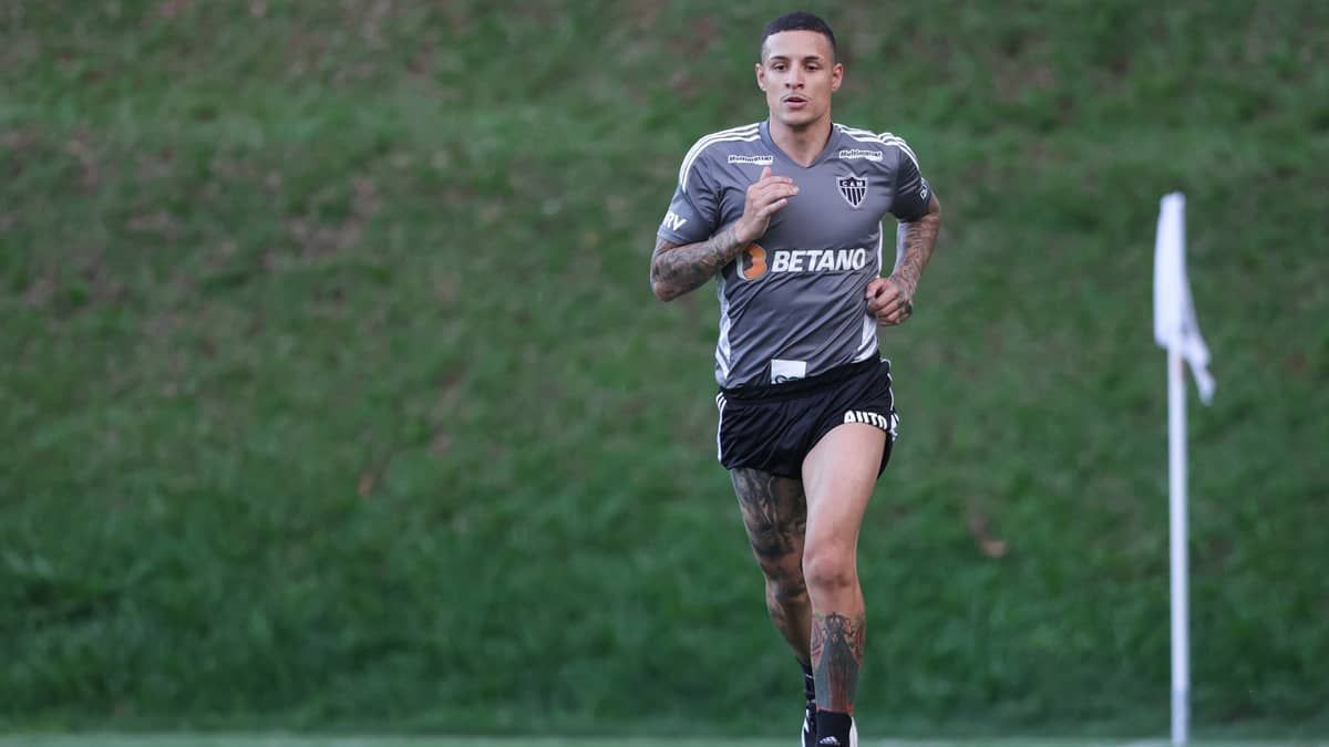 Médico do Atlético atualiza condições de Fuchs, Arana e mais três
