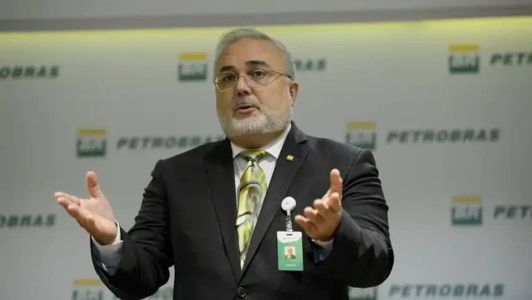 Após crítica de Lula, fontes do Palácio avaliam que presidente da Petrobrás esteja ameaçado