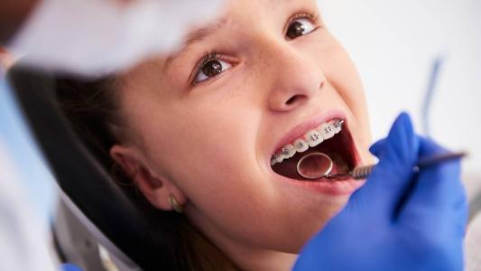 Após depoimento de uma vítima, outras pacientes reconheceram forma de agir de dentista
