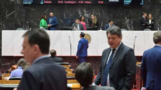 Após derrotas do governo Zema na ALMG, deputados cobram maior união na base