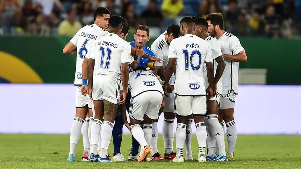 Cenário preocupante? Veja chances de rebaixamento do Cruzeiro no Brasileirão