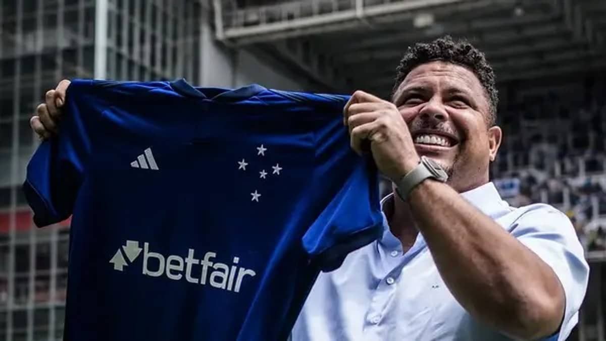 Dono do Cruzeiro, Ronaldo se manifesta após empate no clássico: 'merecíamos a vitória'