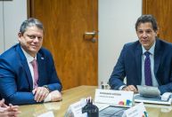 Quaest: Tarcísio tem 49% das intenções de voto contra 32% de Haddad em 2º turno