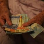 Aposentados denunciam cobrança indevida feita pela empresa Sudacred