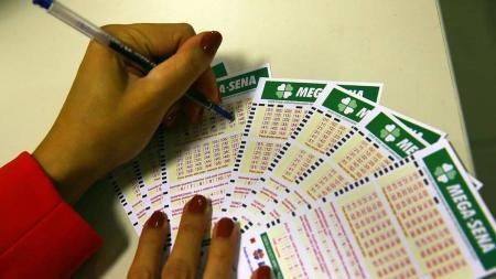 Como nenhum apostador acertou as seis dezenas, o prêmio acumulou e pode pagar R$ 42 milhões