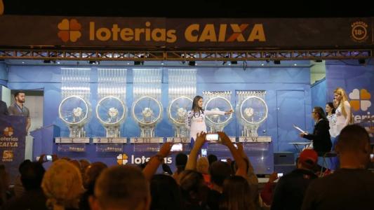 Apostas podem ser feitas pela internet no site da Caixa ou aplicativo; aposta com 5 números custa R$ 2,50