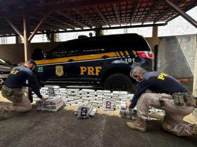 Droga estava escondida no porta-malas e no interior do carro