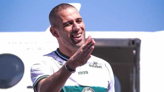 Apresentação de Slimani no Coritiba