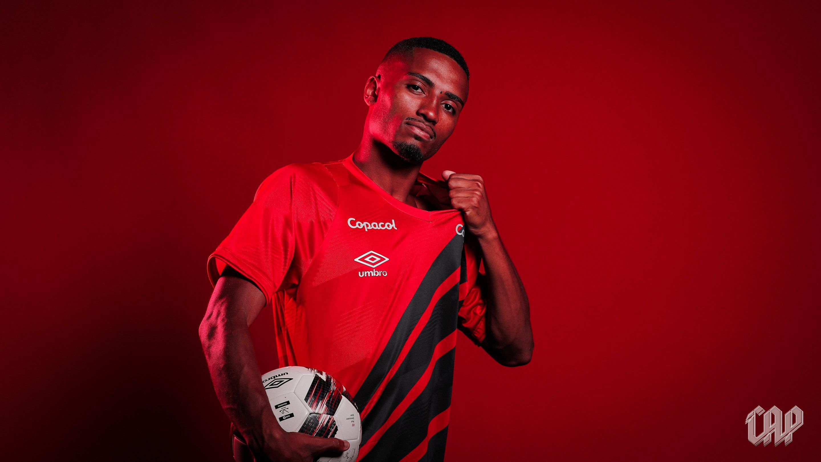 Clube da Série B anuncia contratação de ex-jogador de futsal