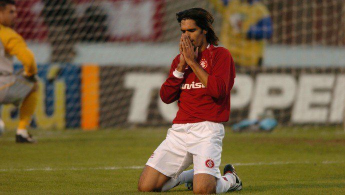 10 anos sem Fernandão: Inter relembra história do ídolo; veja homenagens