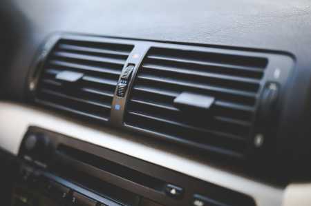 Ar-condicionado do carro não gela? Saiba como identificar falta de gás no sistema
