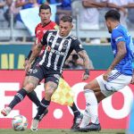 Árbitro acertou ao marcar pênalti para Atlético contra Cruzeiro? Márcio Rezende analisa