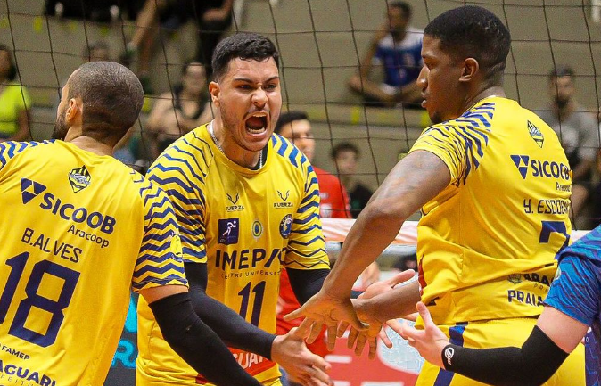 Araguari surpreende Suzano e vence a segunda na Superliga de Vôlei