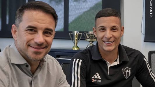 Arana agradeceu Rodrigo Caetano; dirigente conduziu negociação