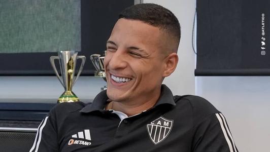 Arana assinou a renovação de contrato com o Atlético nesta quinta-feira