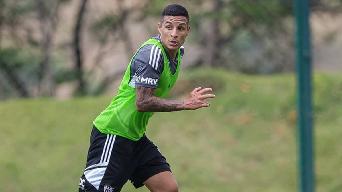 Arana jogará contra o Palmeiras? Veja o que diz lateral do Atlético