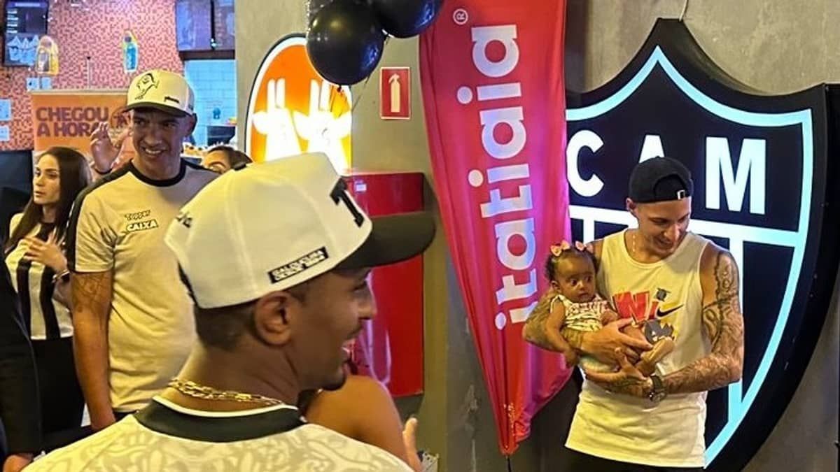 Exclusivo: Arana abre o jogo sobre retorno aos gramados no Atlético; assista