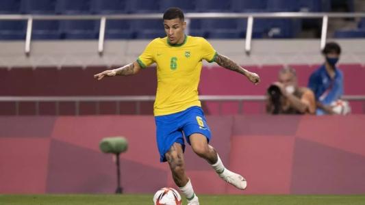 Arana retorna ao grupo de convocados do Brasil