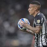 Arana lamenta momento do Atlético: 'As coisas não estão acontecendo'