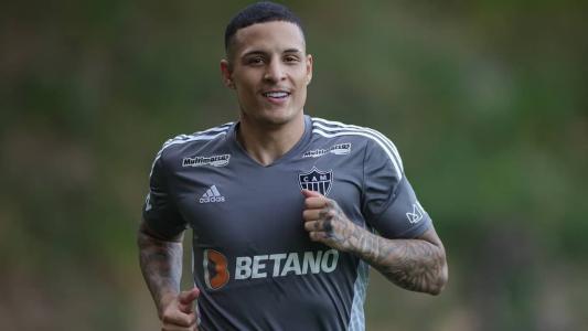 Arana voltou a campo na Cidade do Galo nesta terça-feira (14)