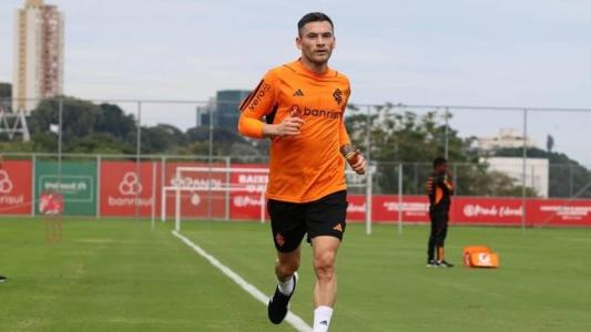 Aránguiz pode retornar a atuar neste final de semana contra o Grêmio