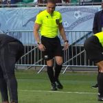 Refletores estouram na Fonte Nova e jogo Bahia x São Paulo é paralisado