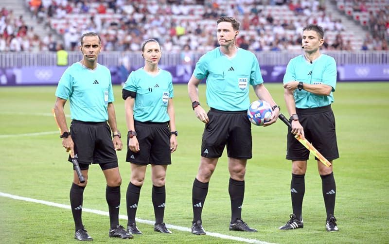 Paris 2024: final do futebol masculino terá arbitragem brasileira