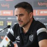 Árbitro relata ofensas de dirigente do Atlético em jogo contra o São Paulo
