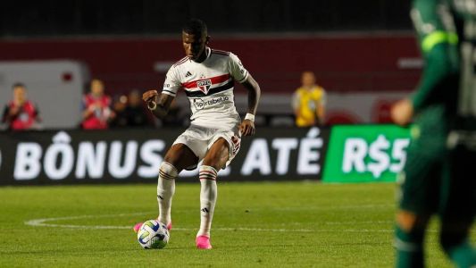 Arboleda falhou em dois gols que o São Paulo sofreu contra o Palmeiras no clássico