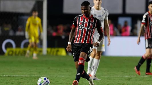 Arboleda se isola entre estrangeiros com mais jogos pelo São Paulo