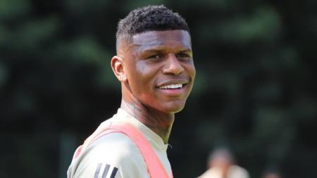 Arboleda se reapresentou junto com o elenco do São Paulo após classificação na Copa do Brasil