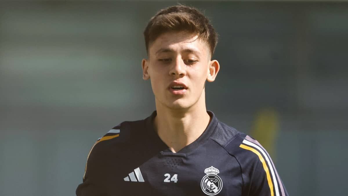 Recuperado de segunda lesão, Arda Guler volta a treinar pelo Real Madrid 