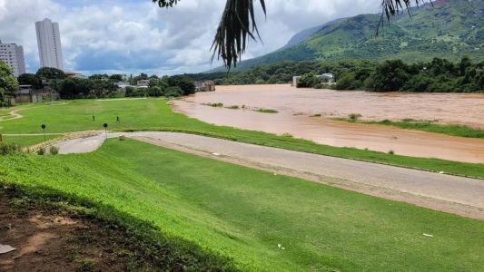Área da antiga Feira da Paz, usada como ponto de aterrissagem dos pilotos de voo livre