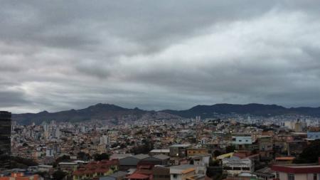 Áreas de instabilidade provocam pancadas de chuva e trovoadas isoladas em Minas Gerais