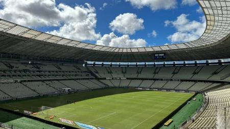 Arena Castelão horas antes do confronto entre Fortaleza e Fluminense, pelo Campeonato Brasileiro da Série A