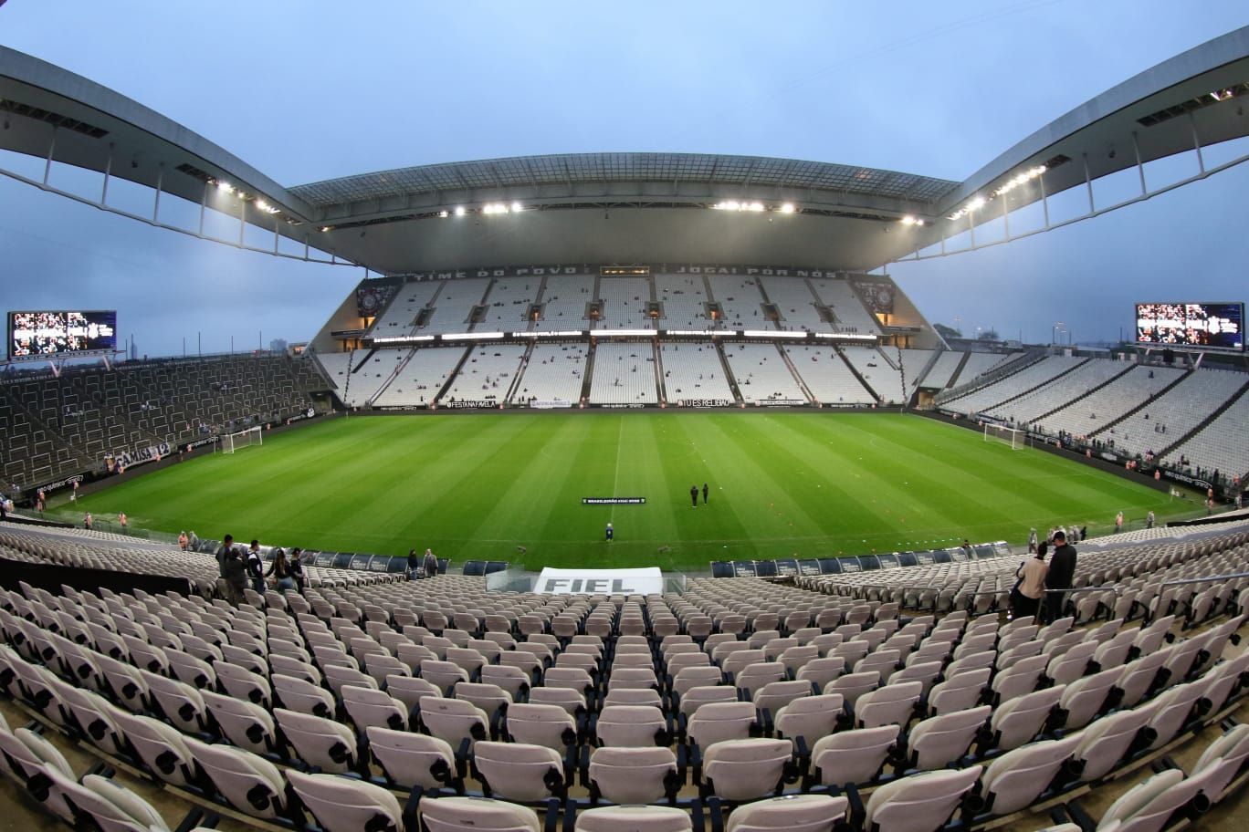 Campanha para quitar estádio do Corinthians chega a R$34 milhões