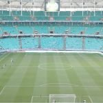 Bahia recebe o Palmeiras em duelo por lados opostos no Brasileirão